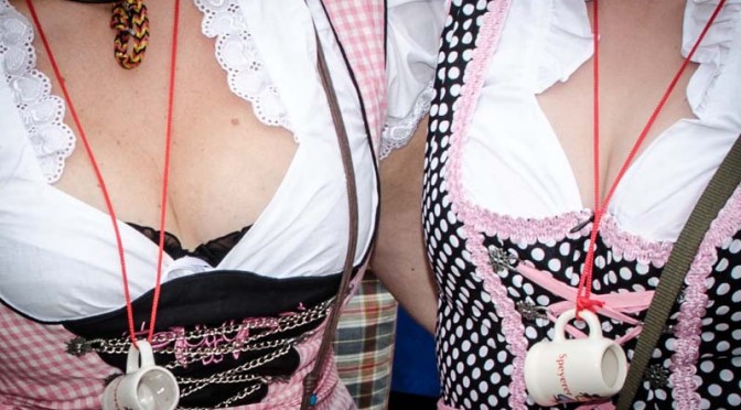 Brezelfest, Dirndel Weltrekord und Festumzug in Speyer