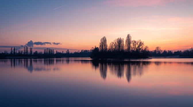 Sonnenuntergang Spiegelungen am See