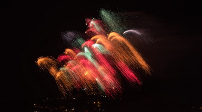 Feuerwerk Langzeitbelichtung beim Internationalen Wettbewerb in Blanes